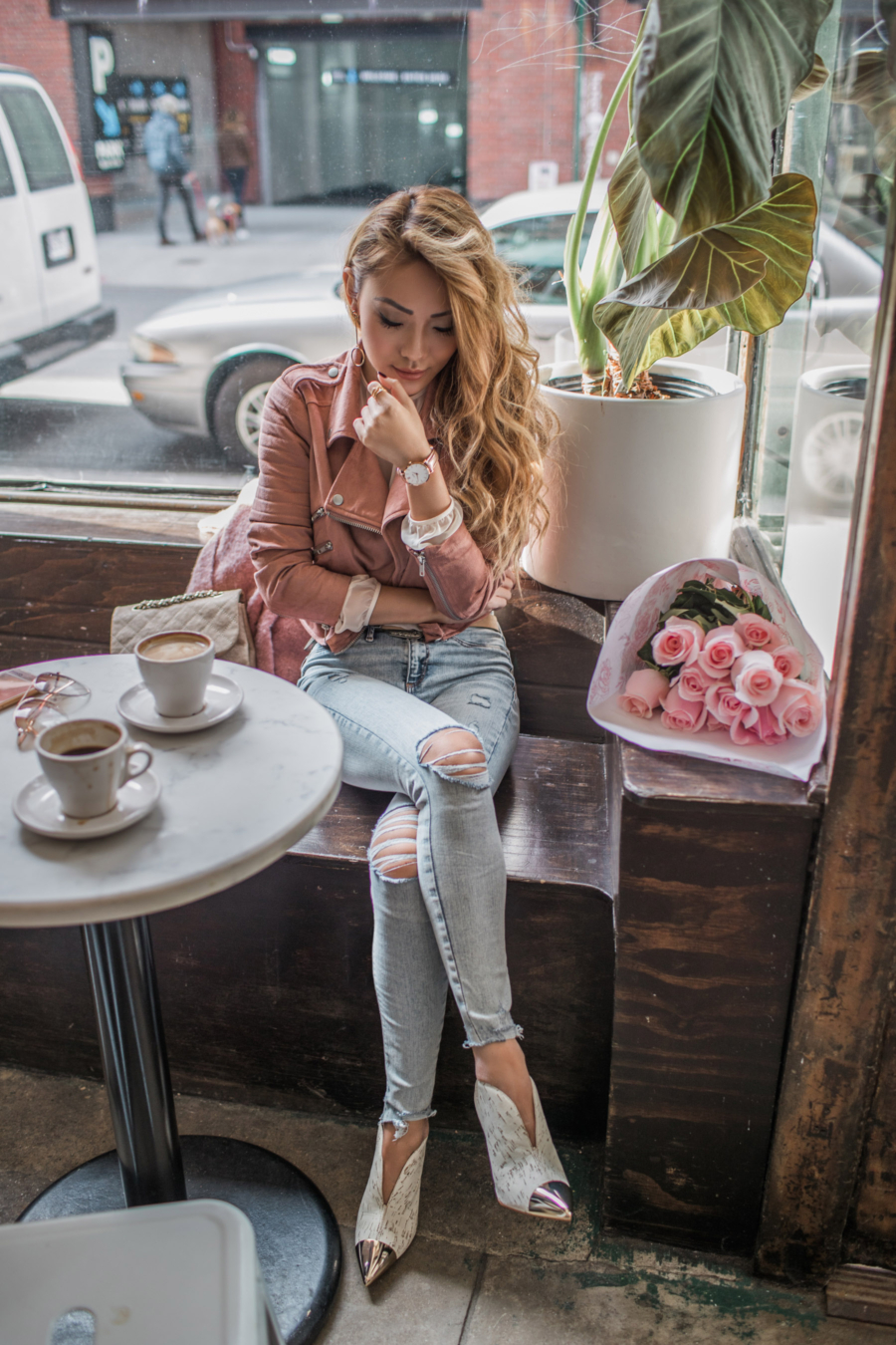 Cutest NYC Cafes Worth Visiting Now, Instagram worthy cafes in NYC, NYC best cafes, Cluse Minuit Model Rose Gold Watch // NotJessFashion.com
