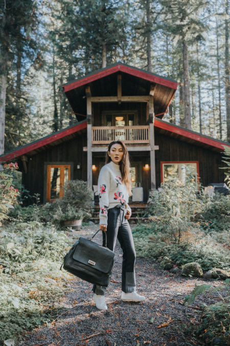 Travel Carryall Weekend Getaway Style, most beautiful places to visit in the fall, fall in oregon // NotJessFashion.com