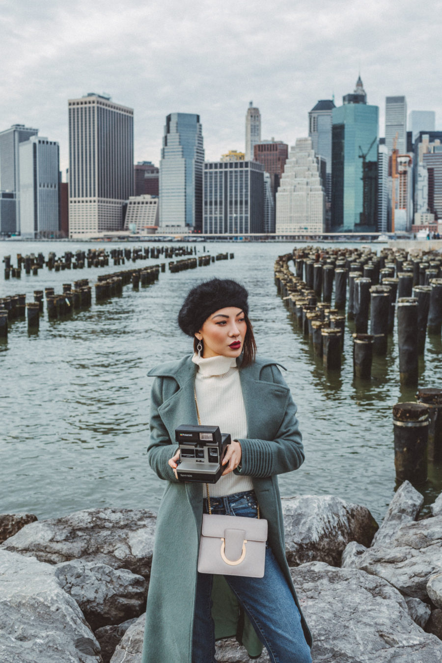the best getaways for winter travel, snowy winter vacation, nyc in the winter, brooklyn bridge park // Notjessfashion.com