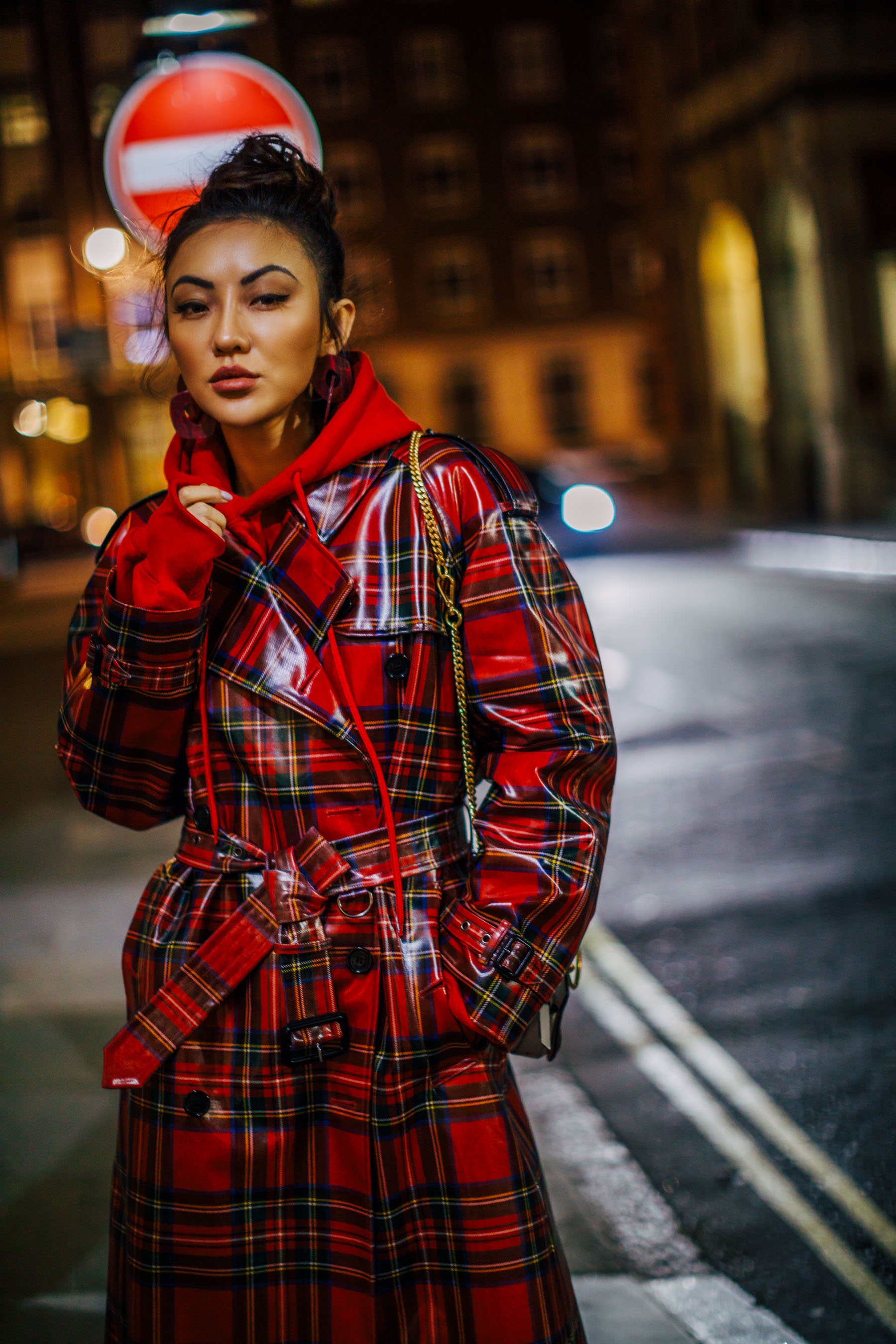 New Trench Coat Styles to Try in Spring 2018 - Burberry Plaid Trench Coat // Notjessfashion.com