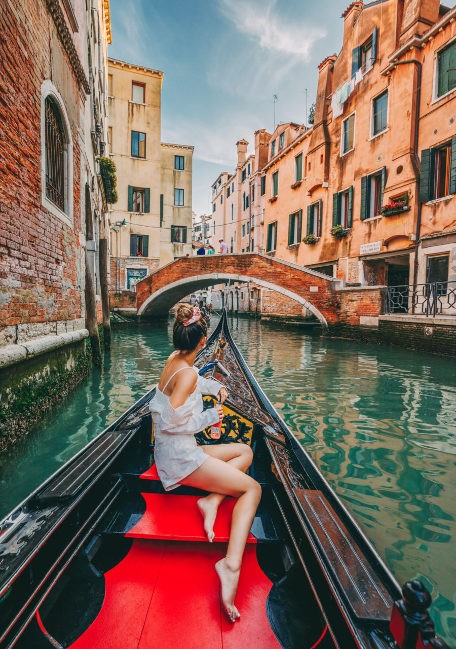 Instagram Outfits in Venice - polka dot dress, venice canals, venice bridge, travel blogger, all white summer outfit, gondola ride in venice