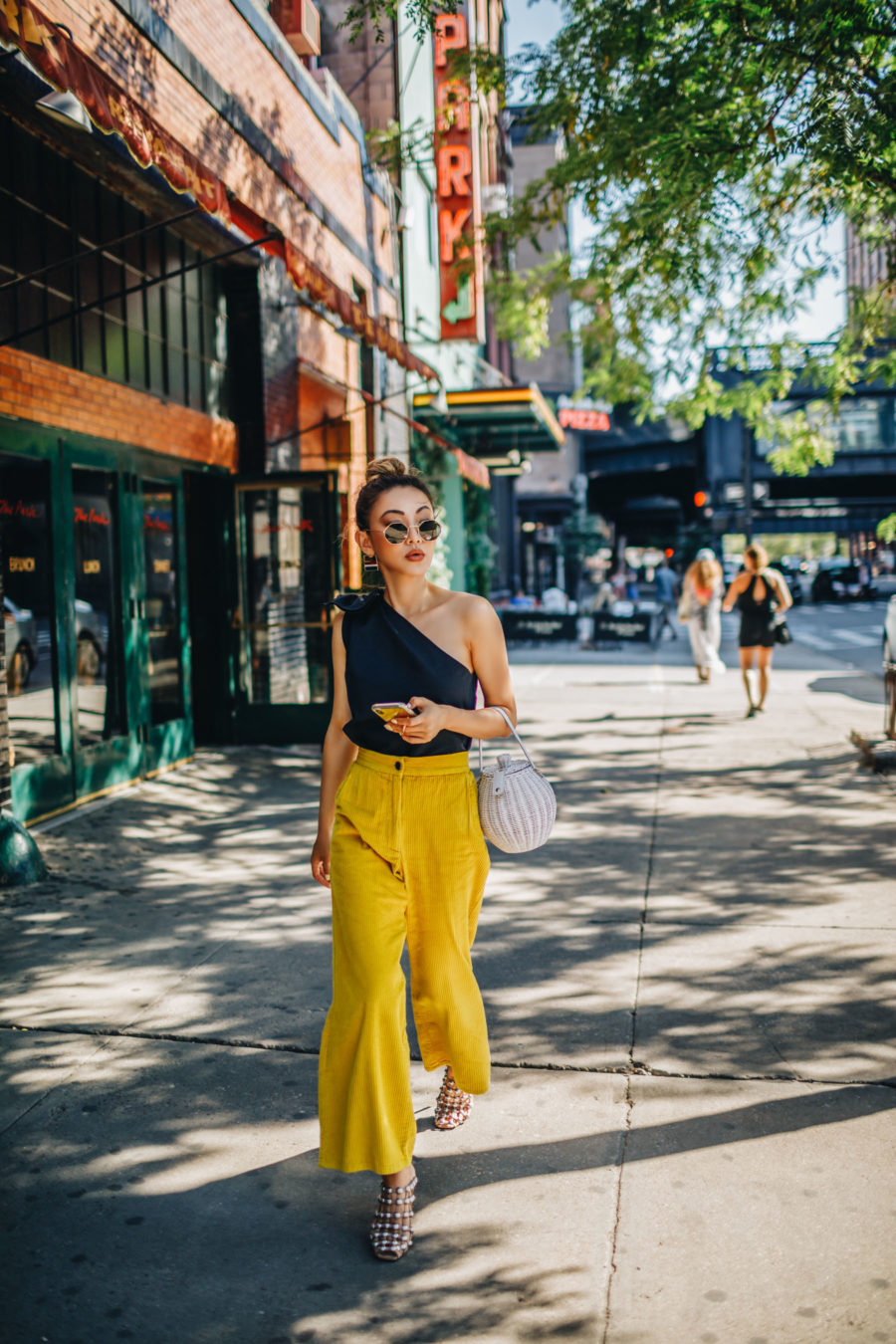 Summer Date in the City - Date night outfit, uber safety toolkit // Notjessfashion.com