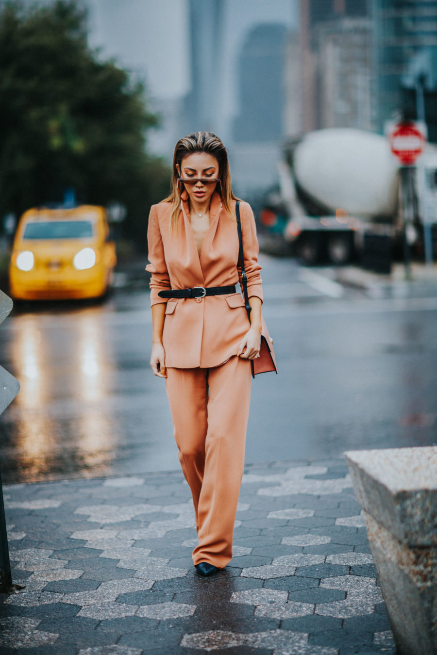 How to Style Pantsuits - Reiss Pant Suit, Belted Blazer, Tan suit, suits for women // Notjessfashion.com