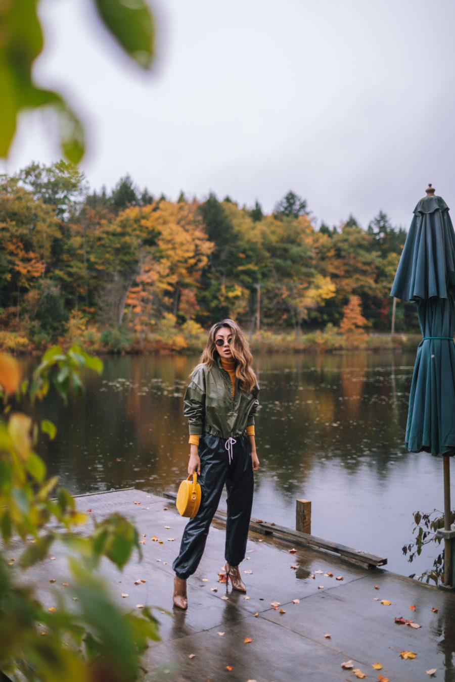 fashion blogger jessica wang wearing joggers and windbreaker while enjoying fun fall activities with her family // Jessica Wang - Notjessfashion.com
