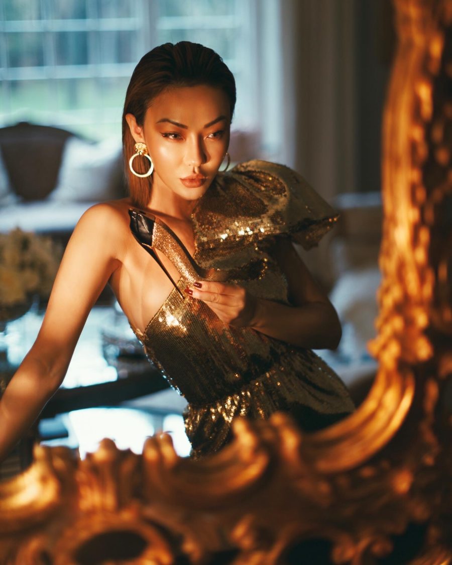 best perfumes for date night: fashion blogger jessica wang wears gold sequin dress with carolina herrera good girl gold collector perfume // Notjessfashion.com