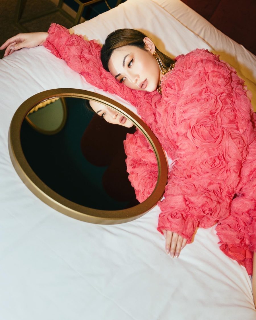 fashion blogger jessica wang wears pink mihano momosa dress and shares how to layer skincare products // Jessica Wang - Notjessfashion.com