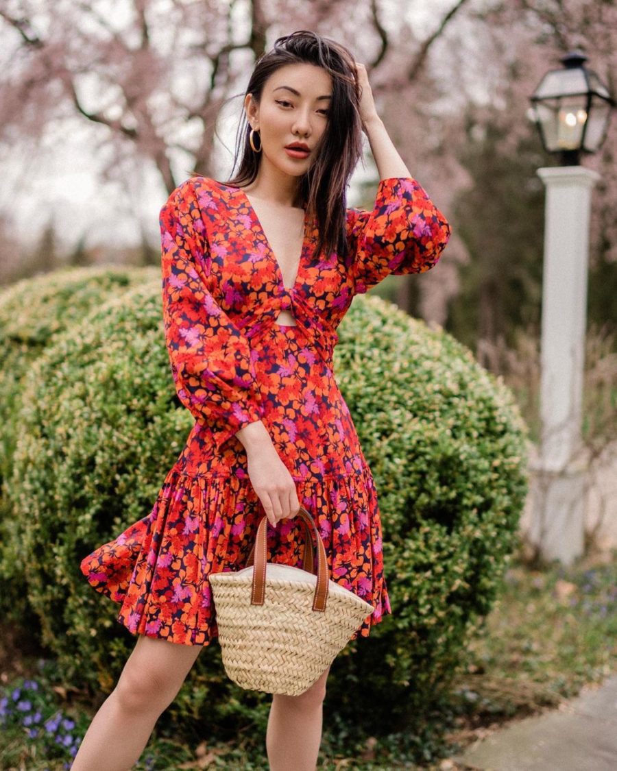 jessica wang wearing a floral puff shoulder dress with a straw bag while sharing her favorite pieces from some of the best Memorial day sales, keyhole cut out dress // Jessica Wang - Notjessfashion.com