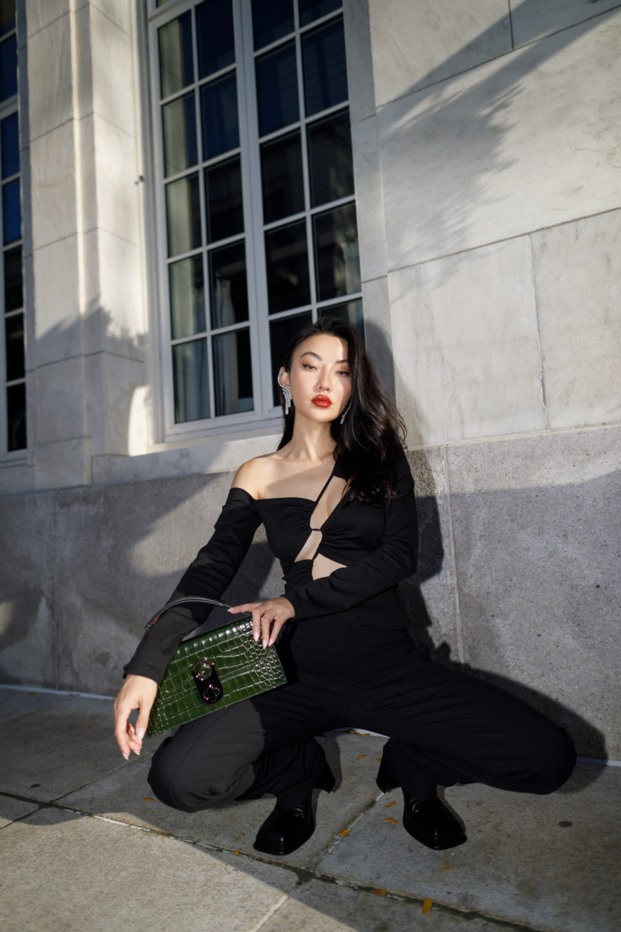 Jessica Wang wearing a cut out top and black pants while sharing black friday 2021 sales // Jessica Wang - Notjessfashion.com